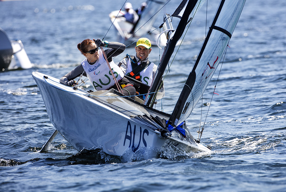 opening-day-of-sailing-contest-has-all-the-elements