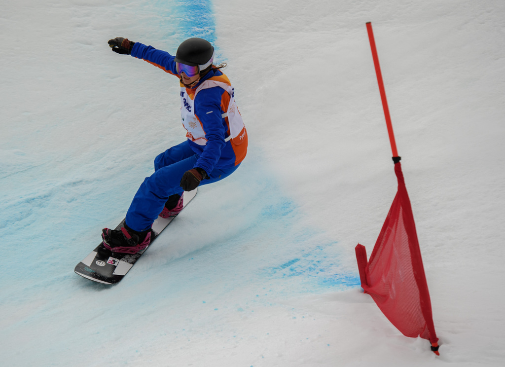 Spaniard snowboarder Astrid Fina competing