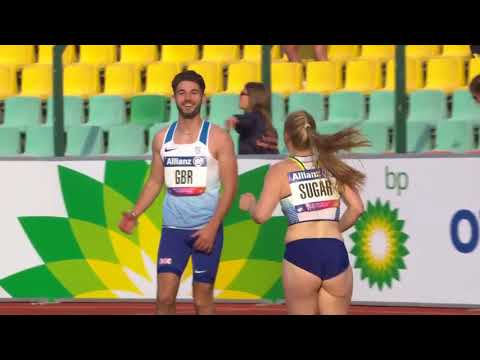 Universal 4x100m Relay | International Paralympic Committee