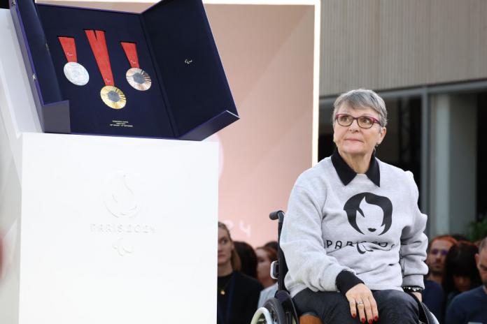 Beatrice Hess, a 20-time Paralympic gold medallist, wearing a shirt with the Paris 2024 logo