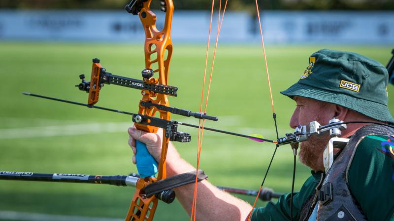 Tiro con arco apunta a recreación alternativa de calidad