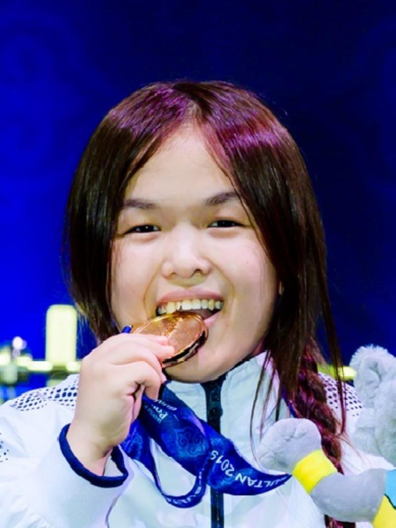 Kazakhstan powerlifter Tursynay Kabyl