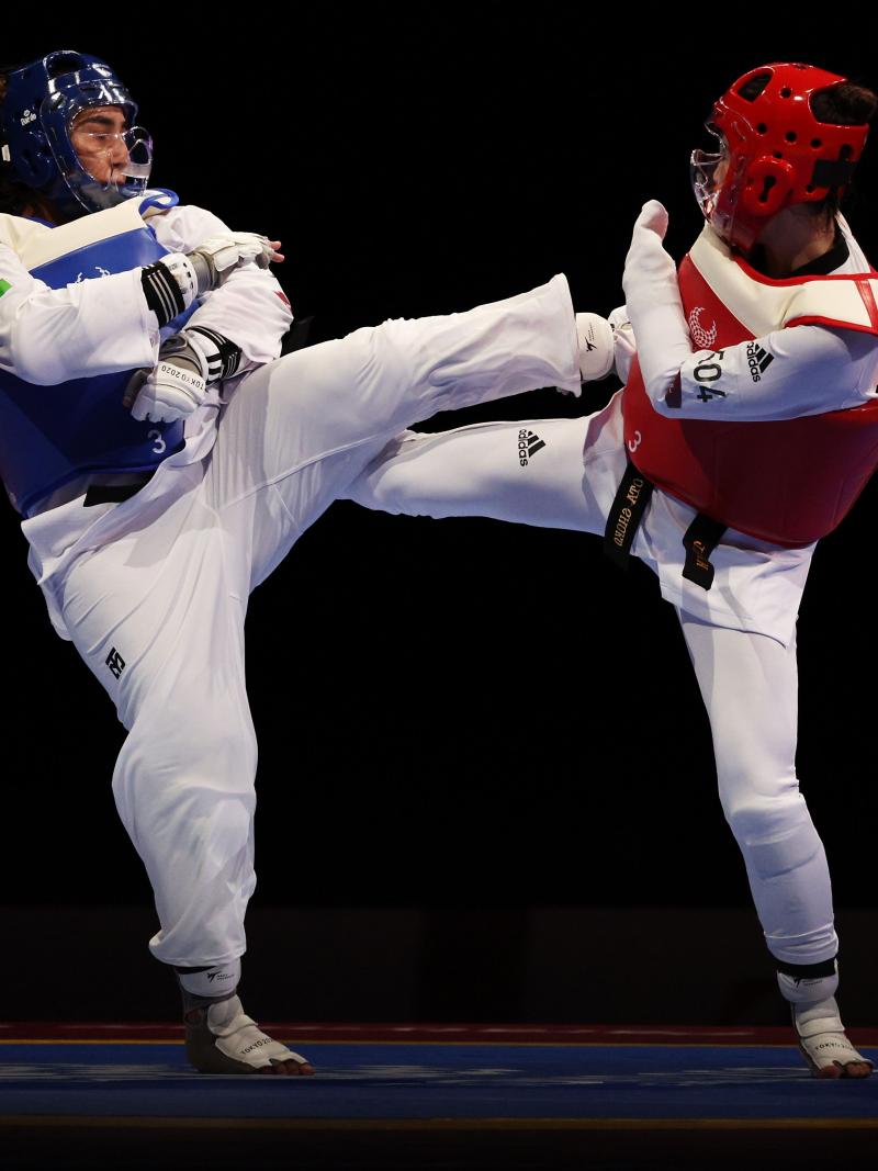 Naimova kicking