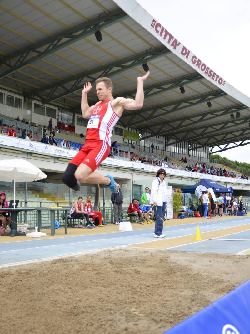 Markus Rehm jumps over a sand pit