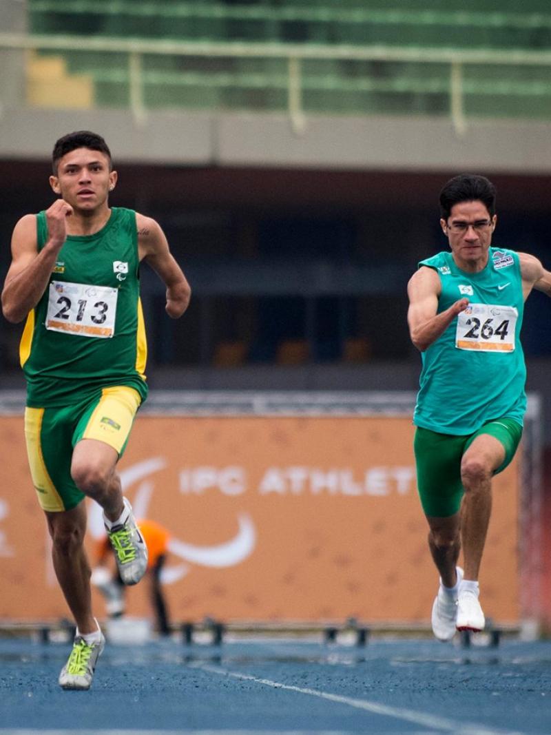 Petrucio Ferreira on his way to breaking the 200m T47 world record at the 2015 IPC Athletics Grand Prix in Sao Paulo, Brazil.