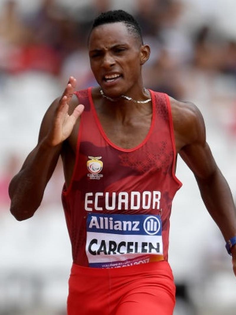 a Para sprinter runs towards the finish line