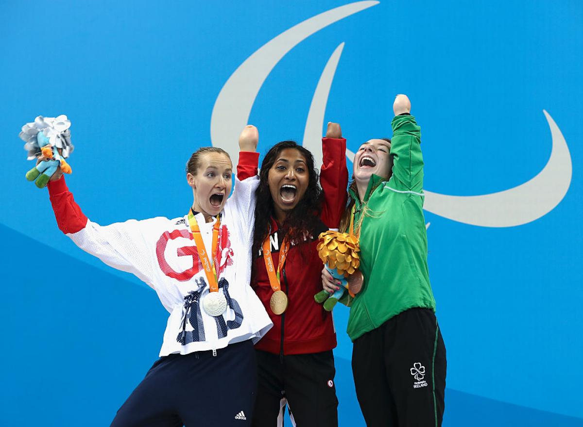 Canadian swimmer Katarina Roxon has entire province behind her