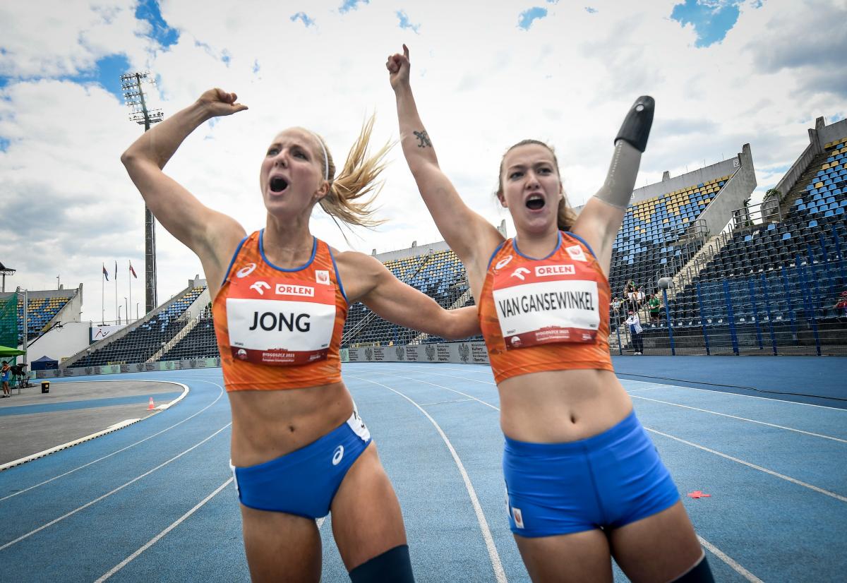 Fleur Jong sets new world record in another Dutch one-two at the Euros