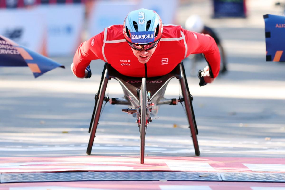 Daniel Romanchuk and Susannah Scaroni win 2024 New York City Marathon