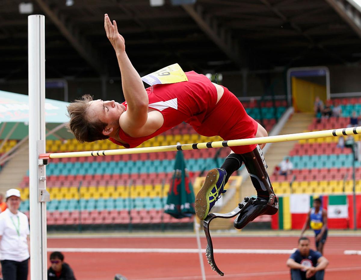 US high jumper Sam Grewe clears the bar at Berlin Grand Prix 2016