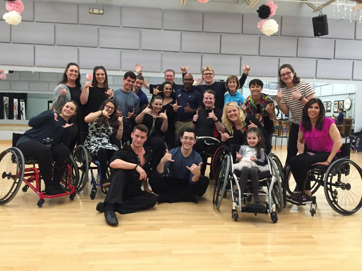 Group of Para dancers and instructors pose for a photo